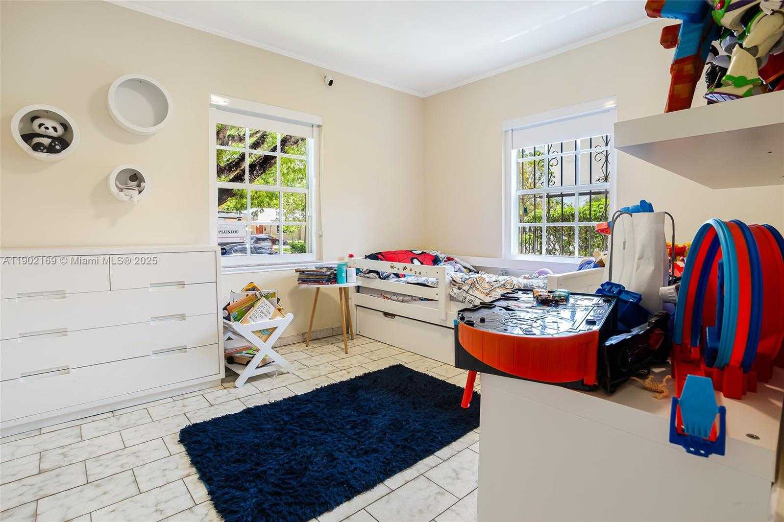 Small Image of 600 SOUTH WEST 25TH RD, Miami Number 19