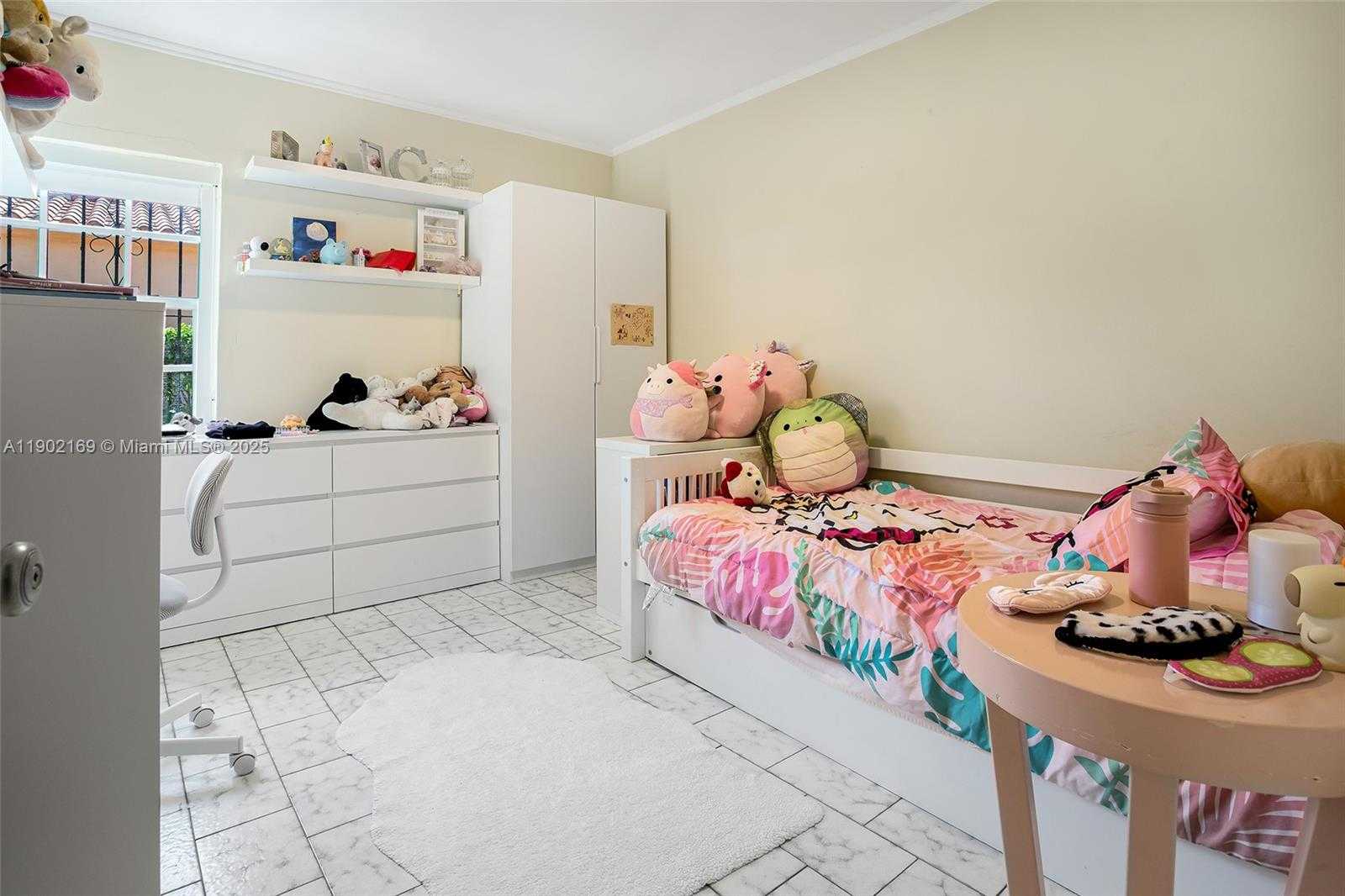 Small Image of 600 SOUTH WEST 25TH RD, Miami Number 22