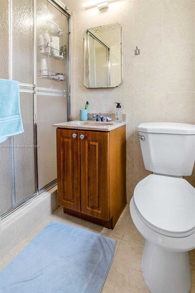 Small Image of 600 SOUTH WEST 25TH RD, Miami Number 28