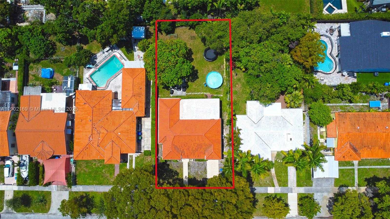 Small Image of 600 SOUTH WEST 25TH RD, Miami Number 5