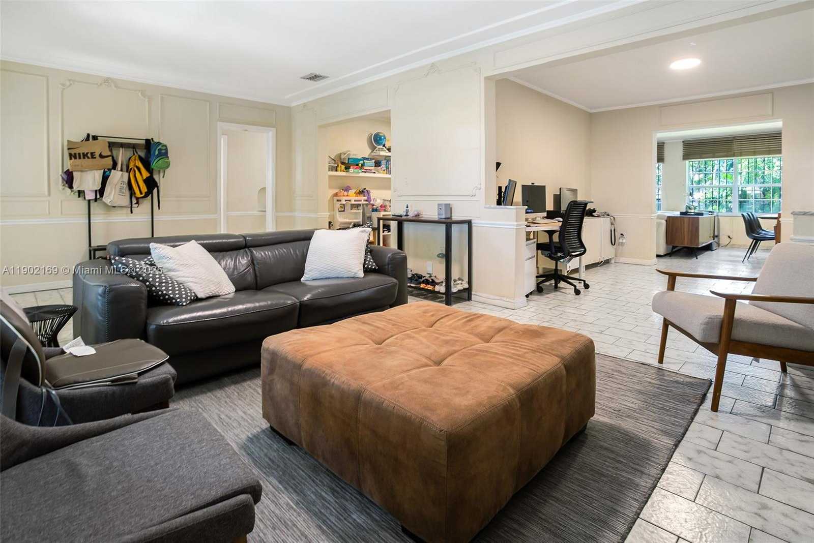 Small Image of 600 SOUTH WEST 25TH RD, Miami Number 8