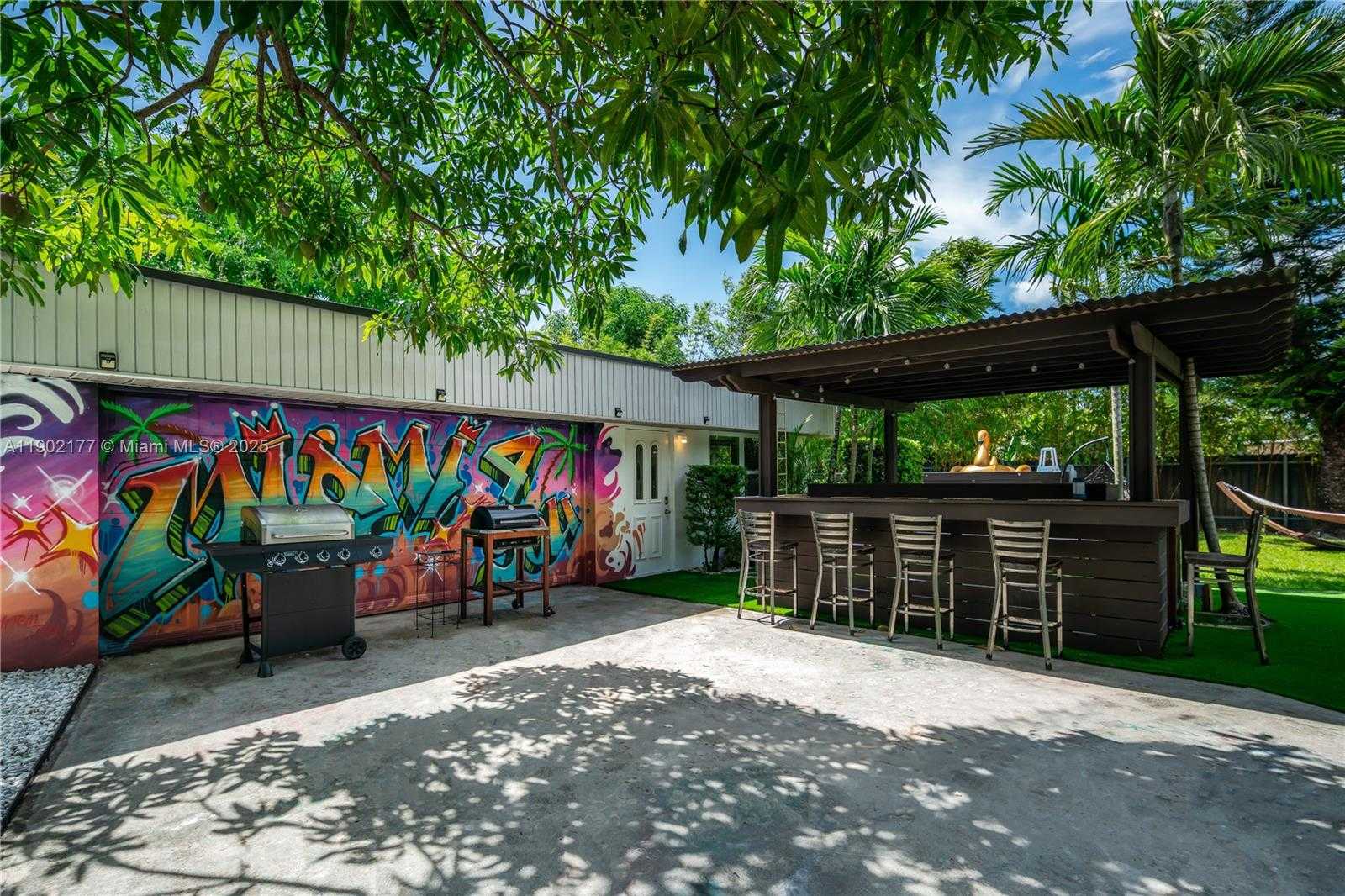 Small Image of 14615 NORTH EAST 3RD CT, Miami Number 17