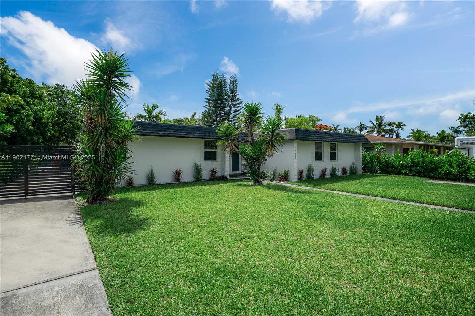 Small Image of 14615 NORTH EAST 3RD CT, Miami Number 18