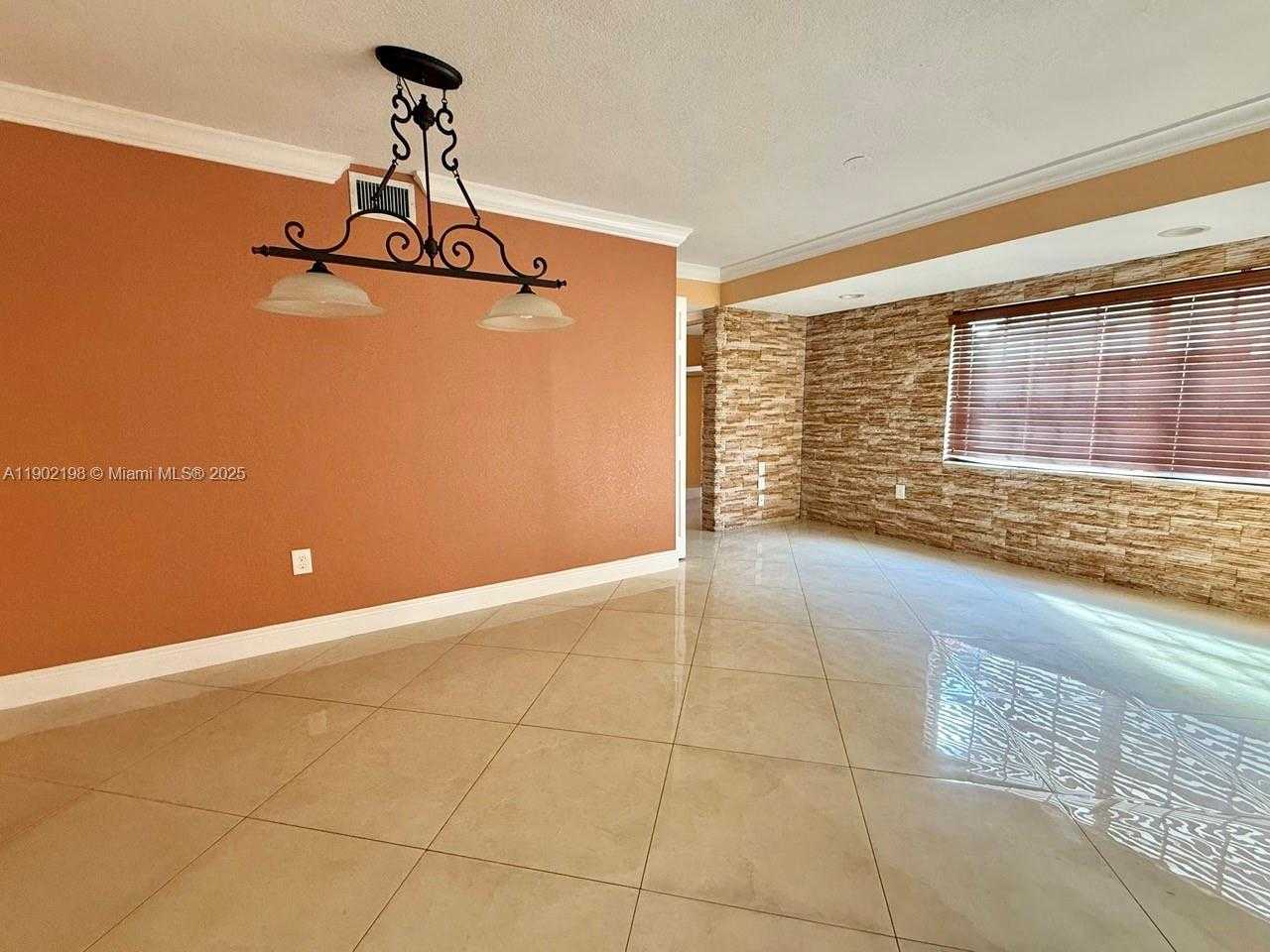 Small Image of 12672 NORTH WEST 9TH WAY, Miami Number 4