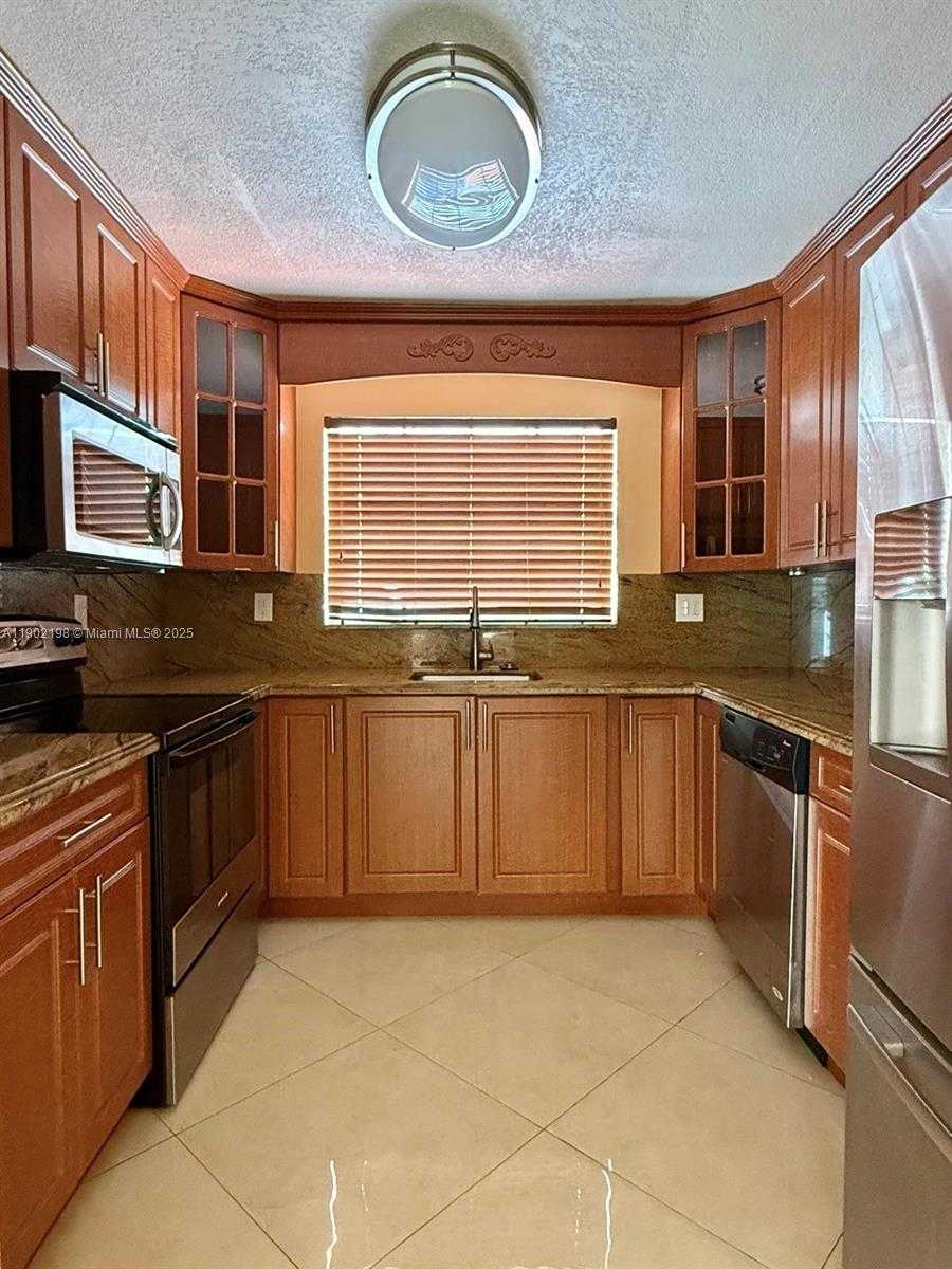 Small Image of 12672 NORTH WEST 9TH WAY, Miami Number 5