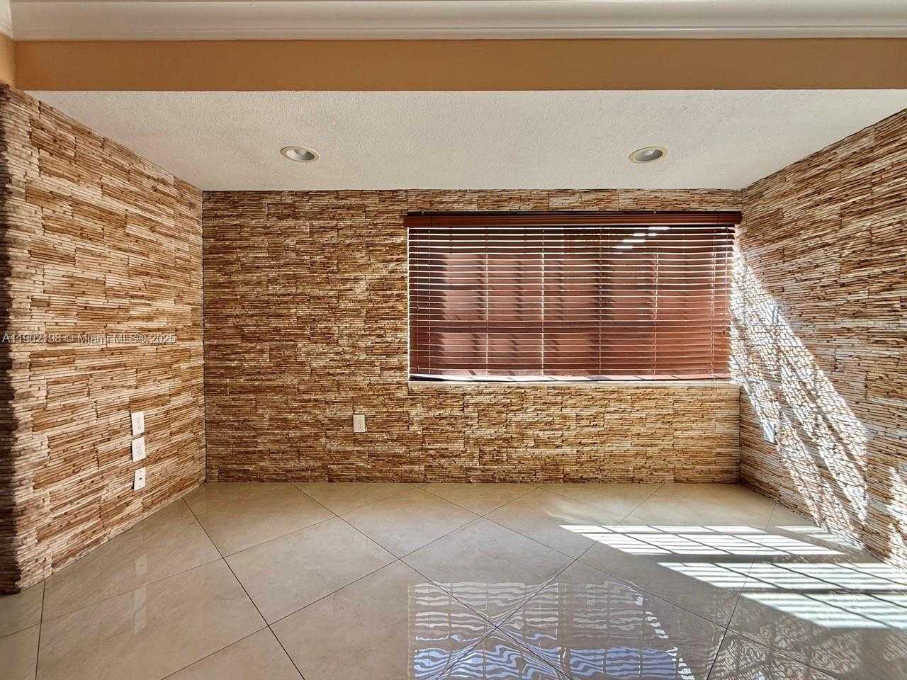 Small Image of 12672 NORTH WEST 9TH WAY, Miami Number 6