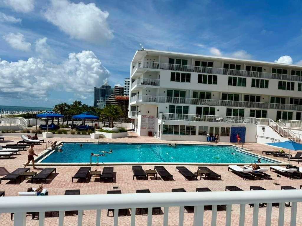 Small Image of 5401 COLLINS AVE #131, Miami Beach Number 19