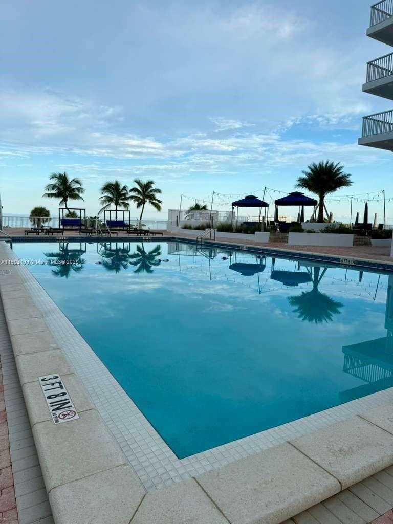 Small Image of 5401 COLLINS AVE #131, Miami Beach Number 21
