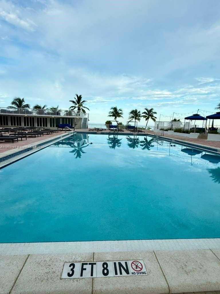 Small Image of 5401 COLLINS AVE #131, Miami Beach Number 22