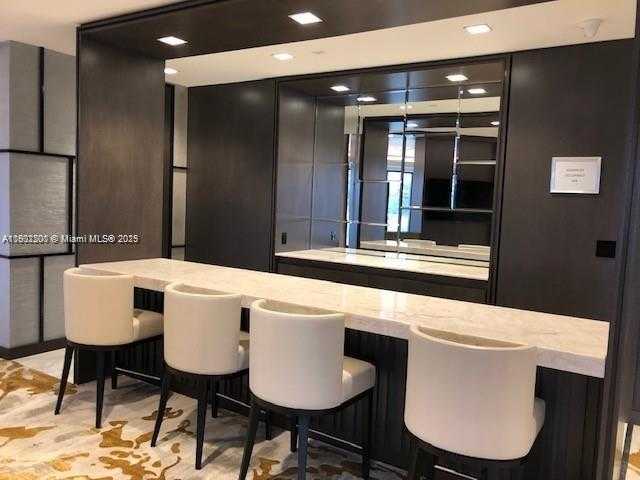 Small Image of 19500 TURNBERRY WAY #12E, Aventura Number 60