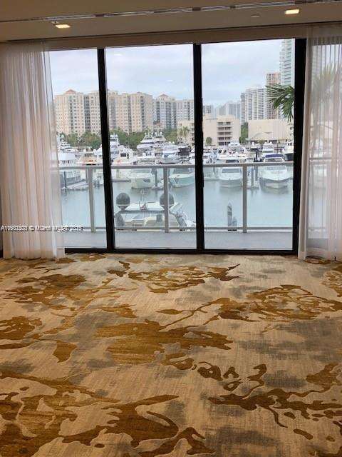 Small Image of 19500 TURNBERRY WAY #12E, Aventura Number 61