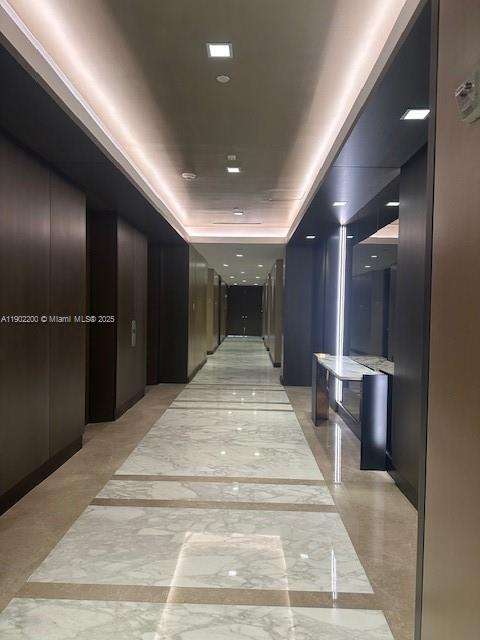 Small Image of 19500 TURNBERRY WAY #12E, Aventura Number 63