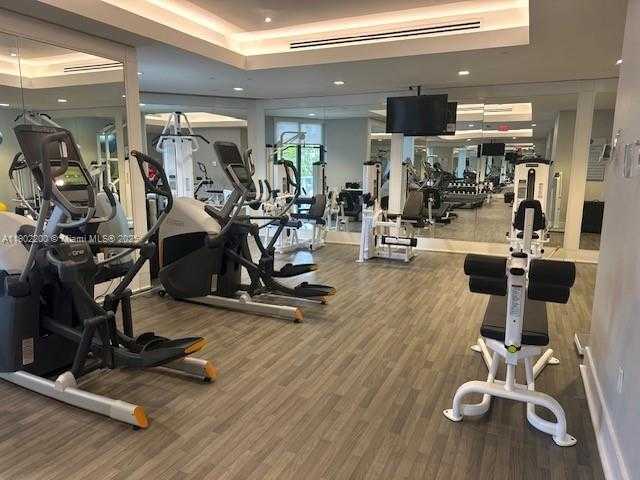 Small Image of 19500 TURNBERRY WAY #12E, Aventura Number 65