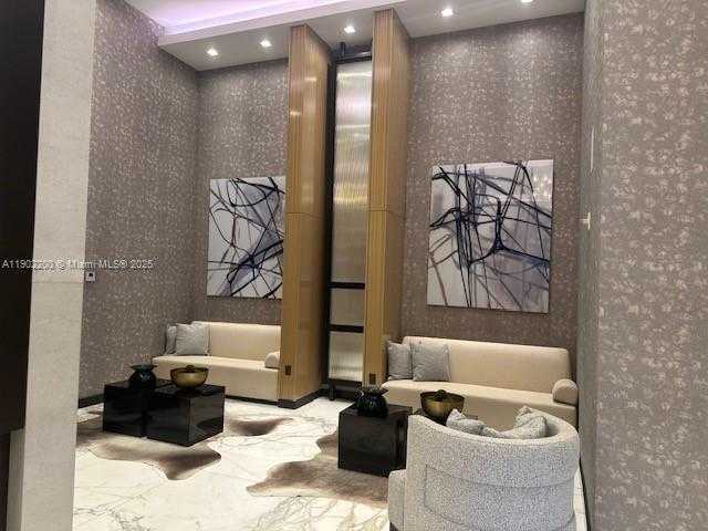 Small Image of 19500 TURNBERRY WAY #12E, Aventura Number 67