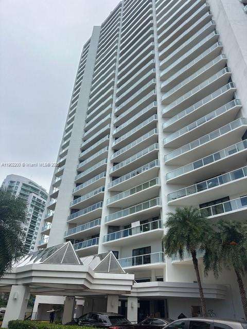 Small Image of 19500 TURNBERRY WAY #12E, Aventura Number 72