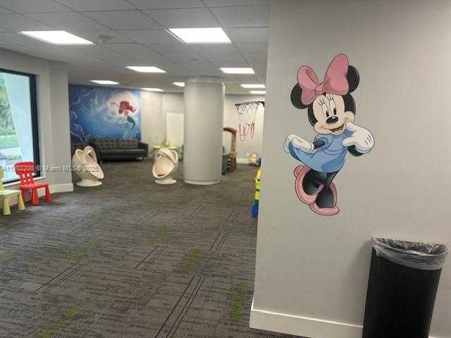 Small Image of 19500 TURNBERRY WAY #12E, Aventura Number 75