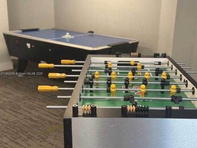 Small Image of 19500 TURNBERRY WAY #12E, Aventura Number 78