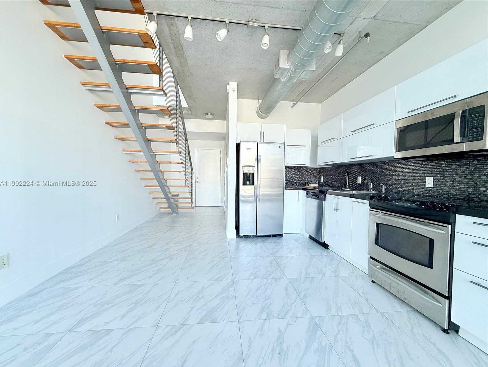 Small Image of 690 SOUTH WEST 1ST CT #1215, Miami Number 10