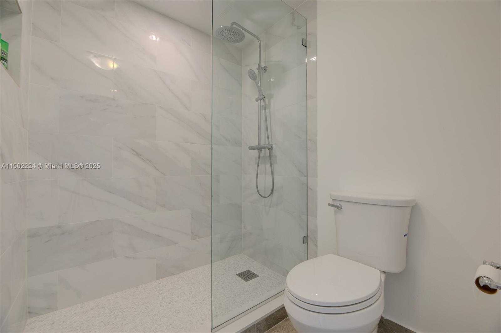 Small Image of 690 SOUTH WEST 1ST CT #1215, Miami Number 28