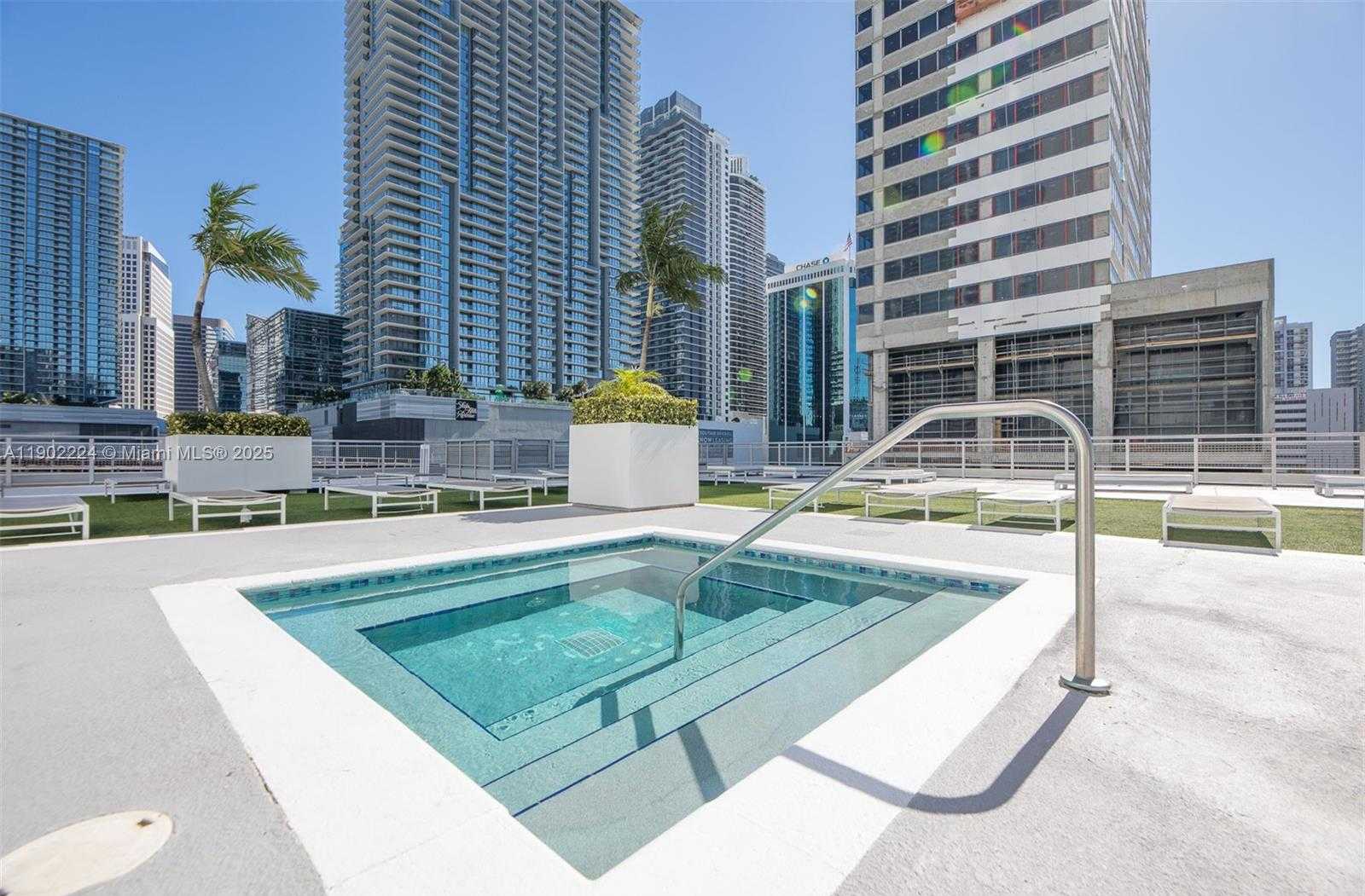 Small Image of 690 SOUTH WEST 1ST CT #1215, Miami Number 39