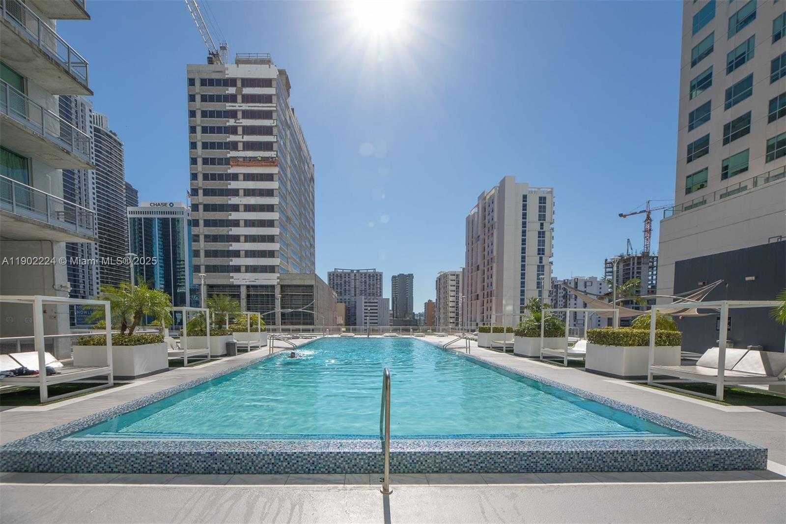 Small Image of 690 SOUTH WEST 1ST CT #1215, Miami Number 42