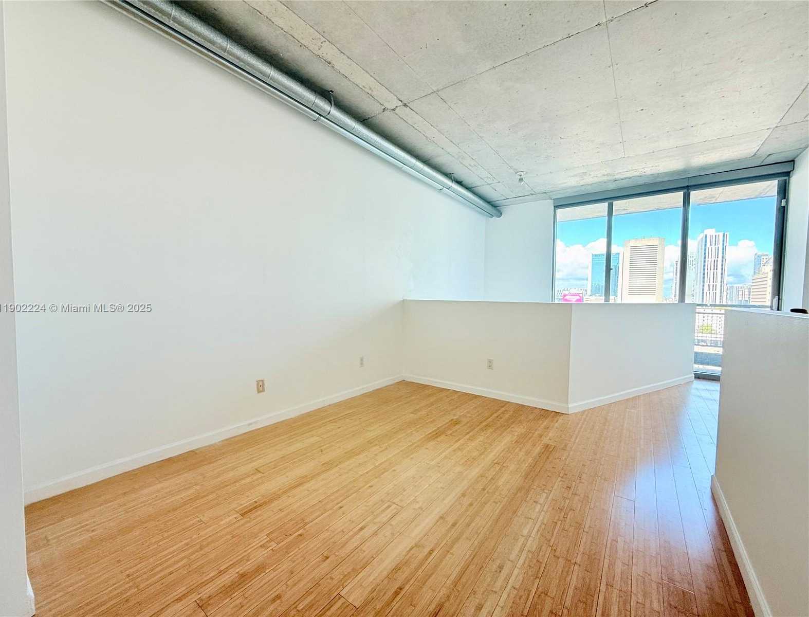 Small Image of 690 SOUTH WEST 1ST CT #1215, Miami Number 59