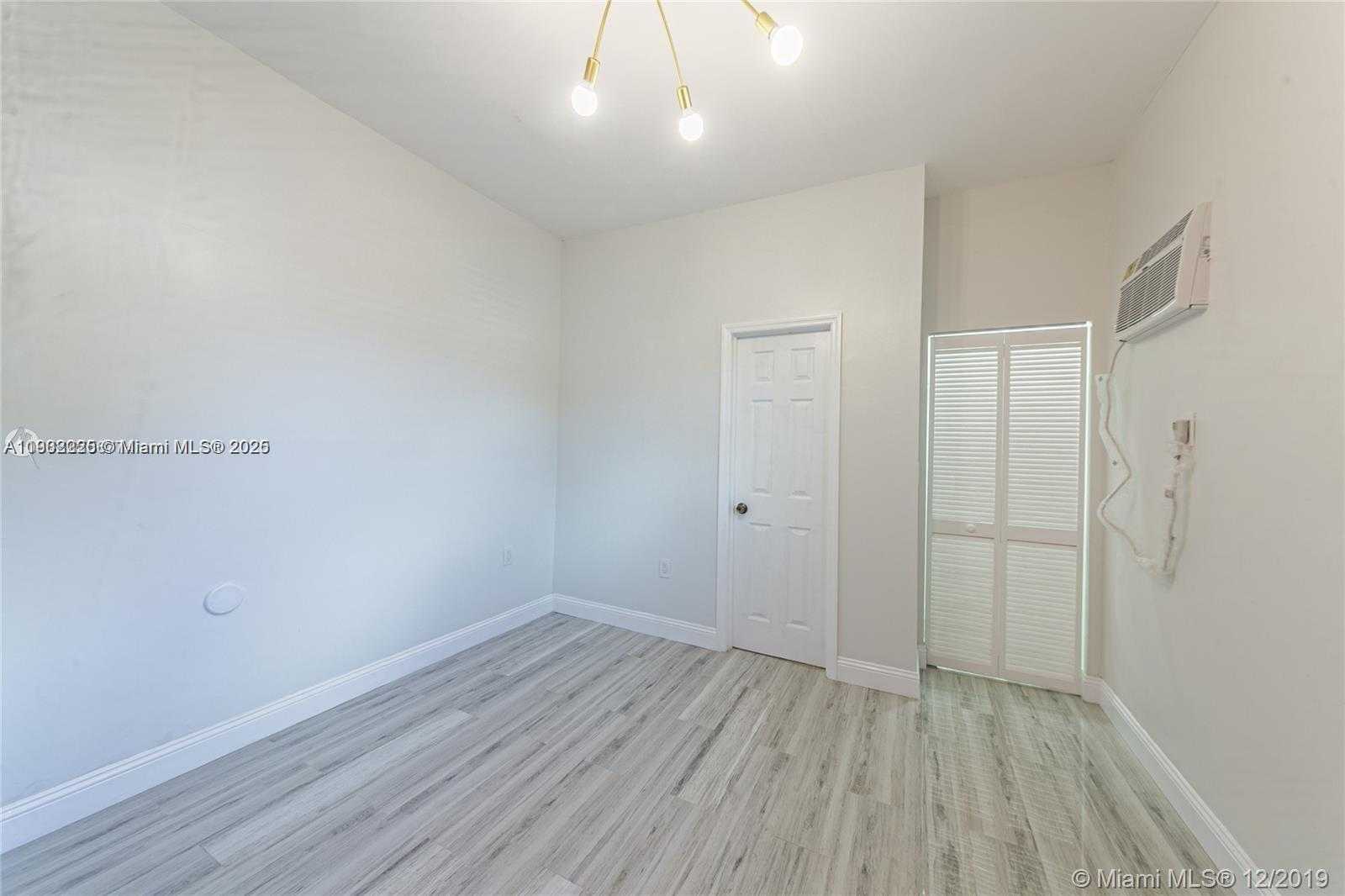 Small Image of 6200 DEWEY ST #A, Hollywood Number 3