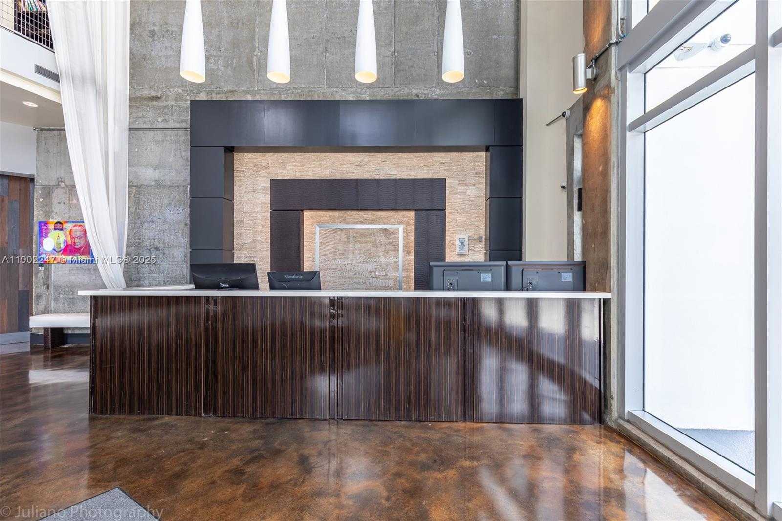 Small Image of 690 SOUTH WEST 1ST CT #PHI17, Miami Number 43