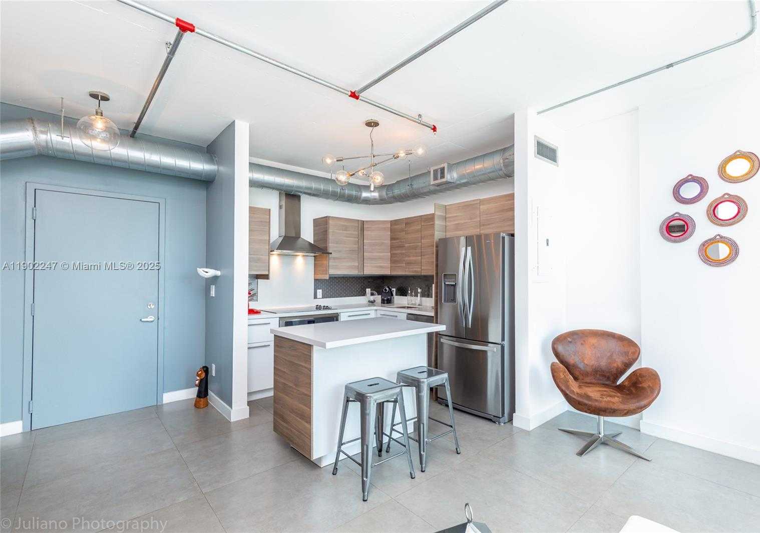 Small Image of 690 SOUTH WEST 1ST CT #PHI17, Miami Number 9