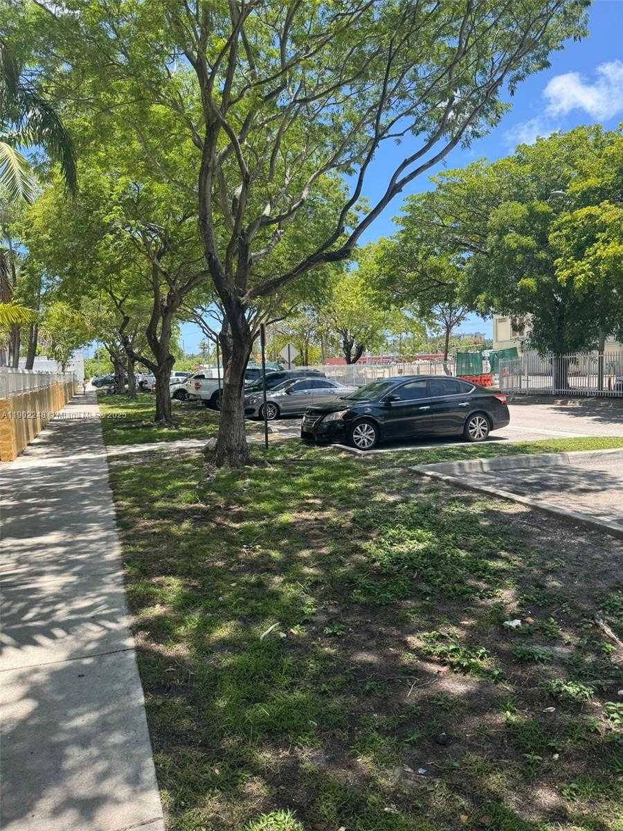 Small Image of 1821 NORTH EAST 168 ST #B-1, North Miami Beach Number 9