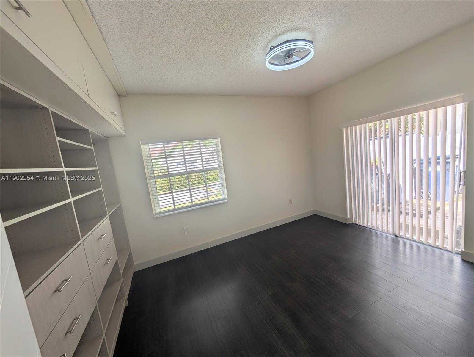 Small Image of 15356 SOUTH WEST 42ND LN, Miami Number 17