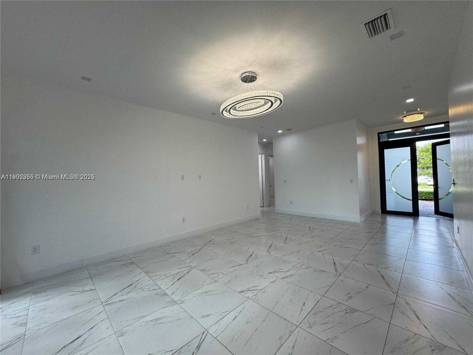 Small Image of 13284 SOUTH WEST 228TH ST, Miami Number 22