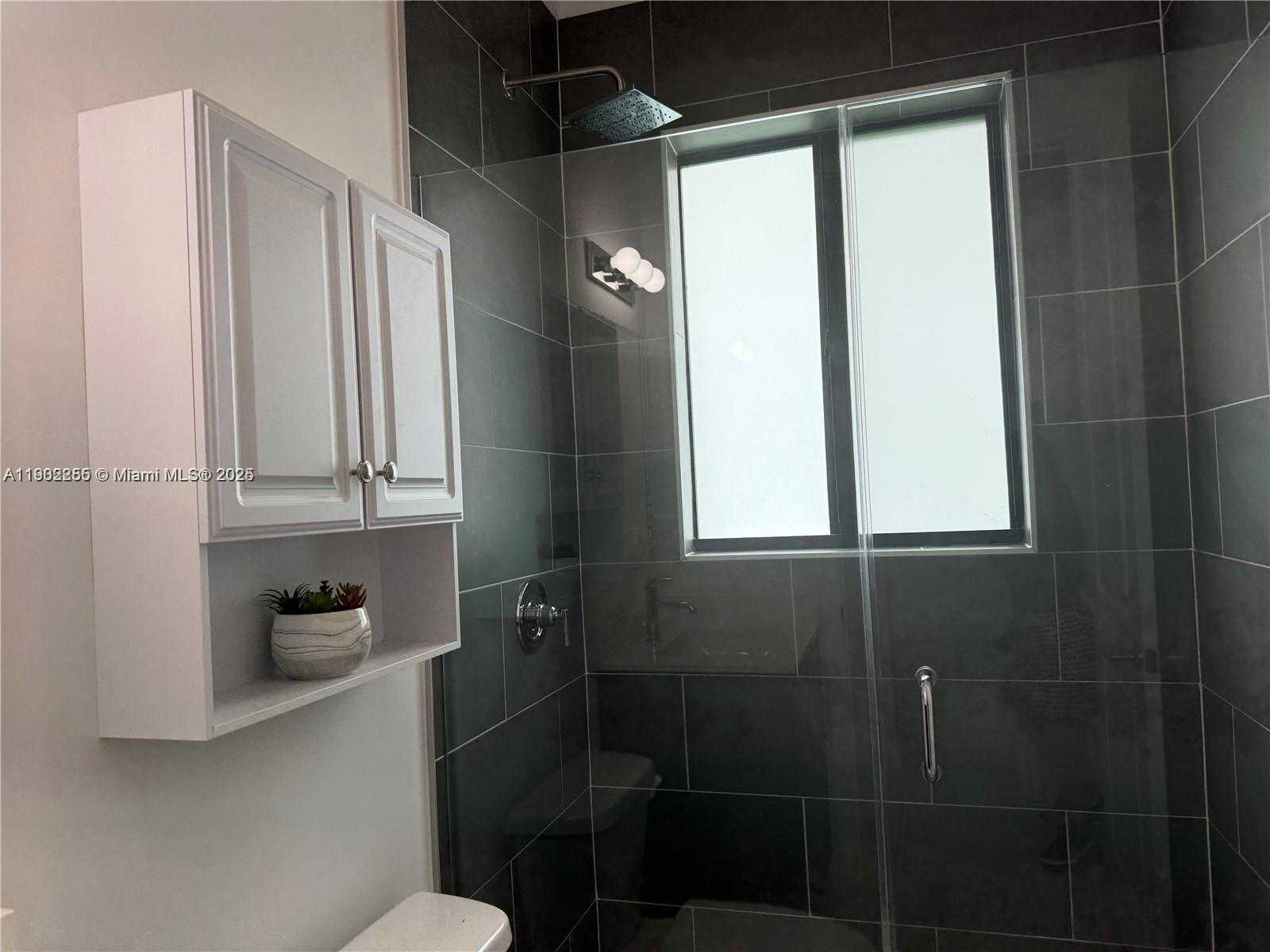 Small Image of 13284 SOUTH WEST 228TH ST, Miami Number 27