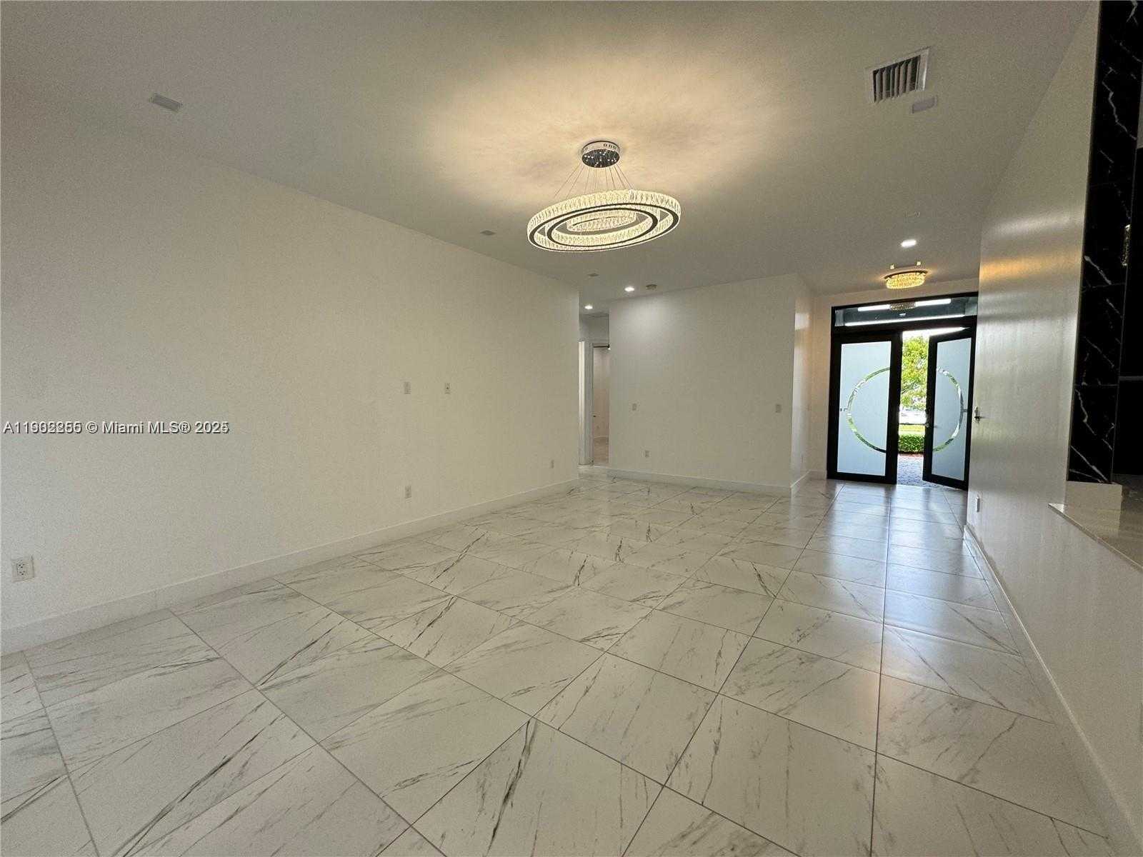 Small Image of 13284 SOUTH WEST 228TH ST, Miami Number 31