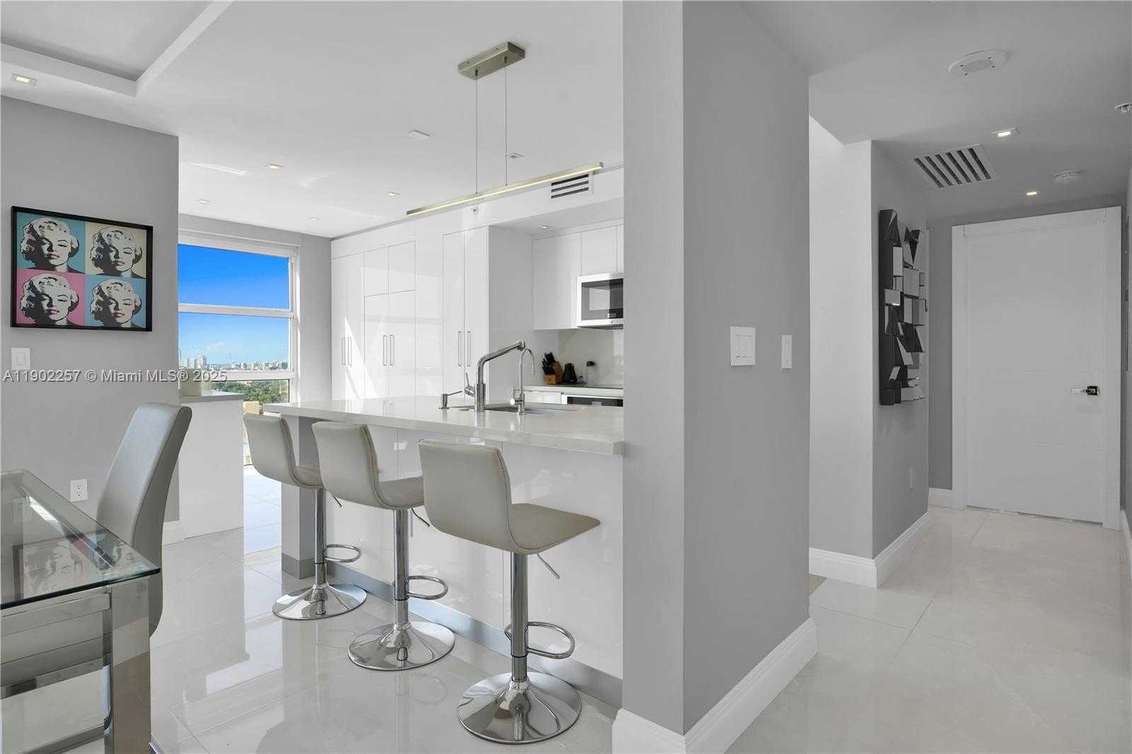 Small Image of 4201 SOUTH COLLINS AVE #2101, Miami Beach Number 10
