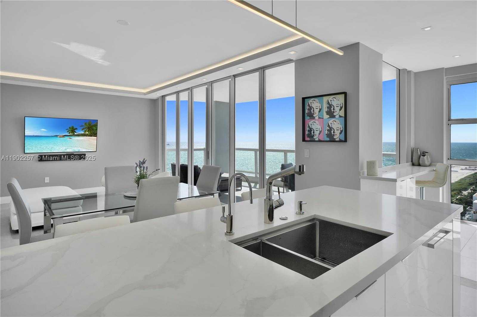 Small Image of 4201 SOUTH COLLINS AVE #2101, Miami Beach Number 3