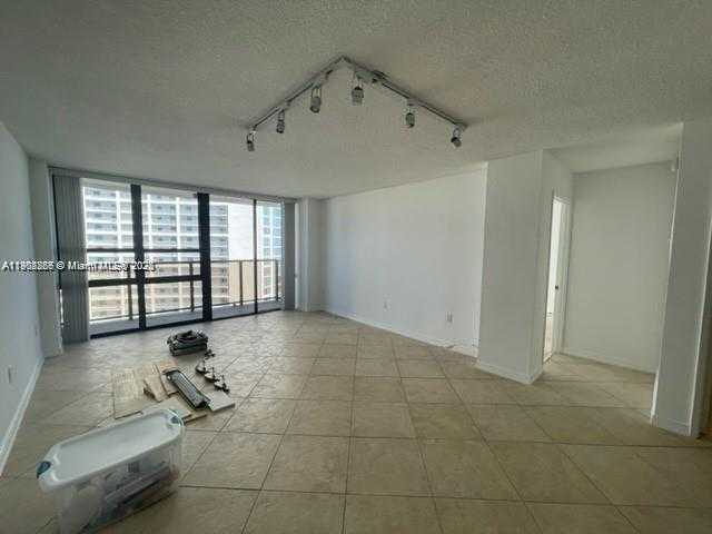 Small Image of 600 NORTH EAST 36 ST #1705, Miami Number 3