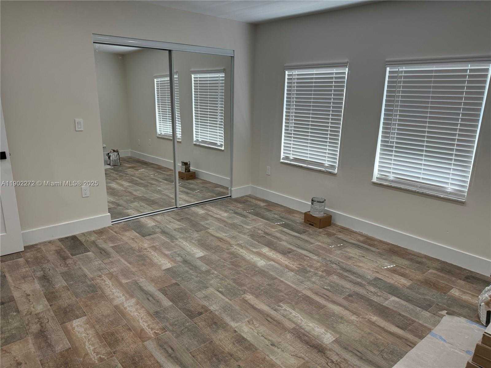 Small Image of 14103 SOUTH WEST 52ND TER, Miami Number 12