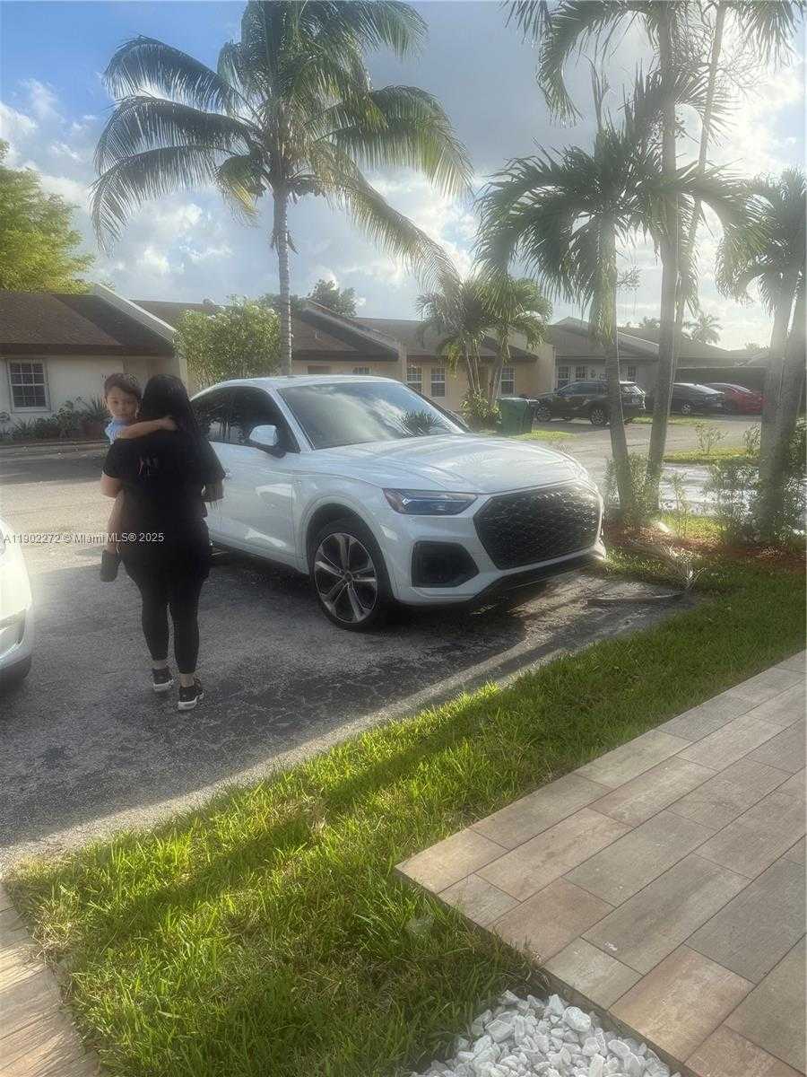 Small Image of 14103 SOUTH WEST 52ND TER, Miami Number 33