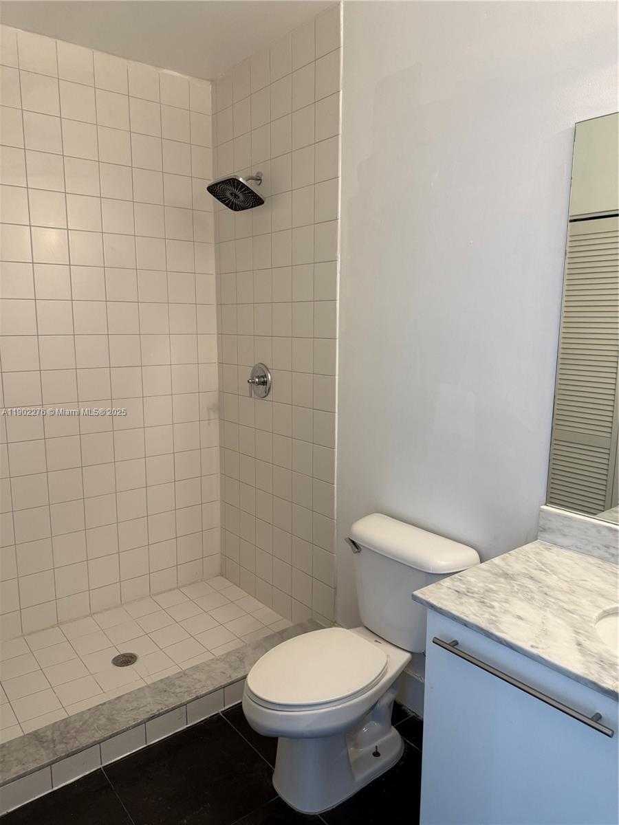 Small Image of 888 BISCAYNE BLVD #4704, Miami Number 12