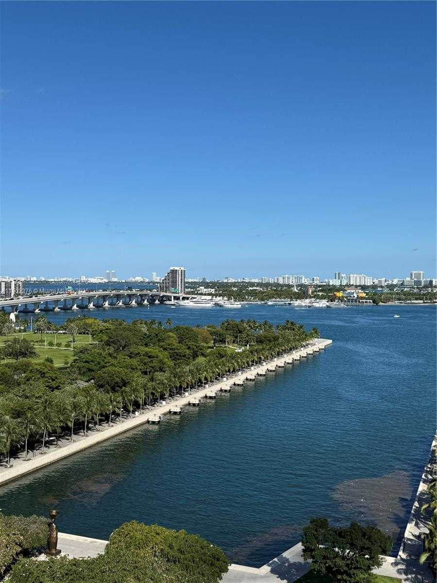 Small Image of 888 BISCAYNE BLVD #4704, Miami Number 19