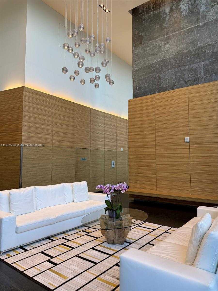 Small Image of 888 BISCAYNE BLVD #4704, Miami Number 31