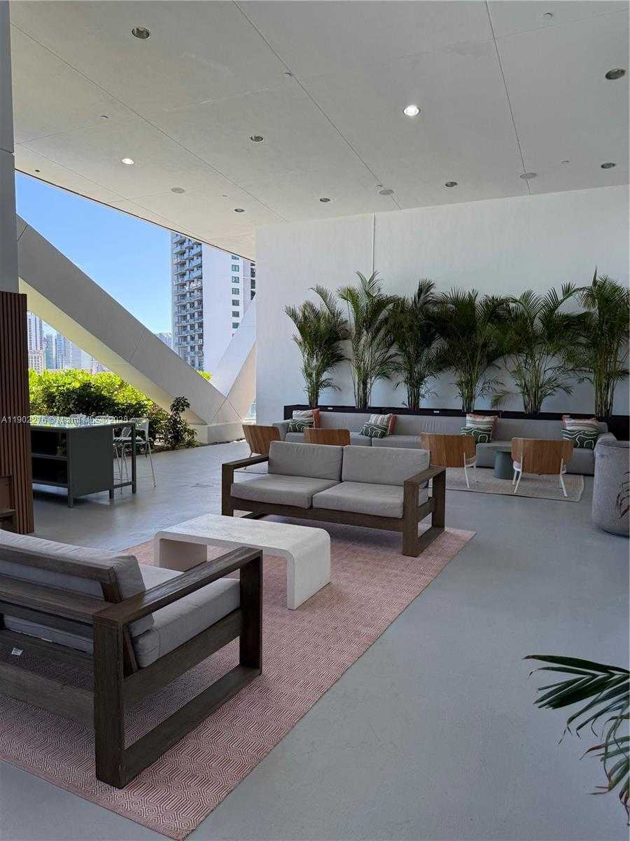 Small Image of 888 BISCAYNE BLVD #4704, Miami Number 36