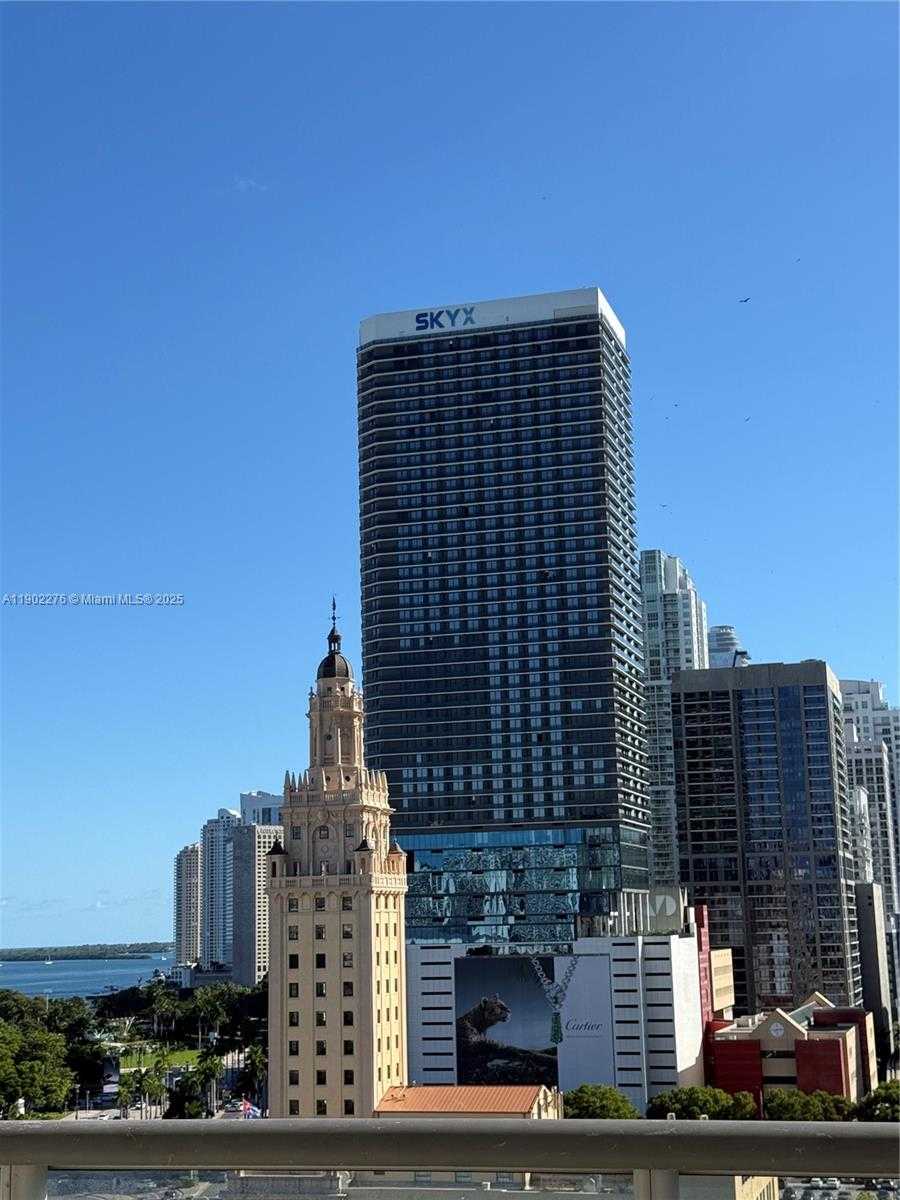 Small Image of 888 BISCAYNE BLVD #4704, Miami Number 41