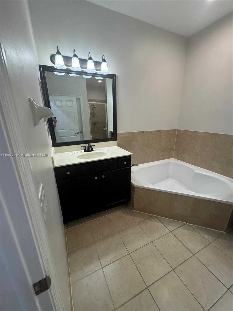 Small Image of 17145 SOUTH WEST 92ND ST #17145, Miami Number 25