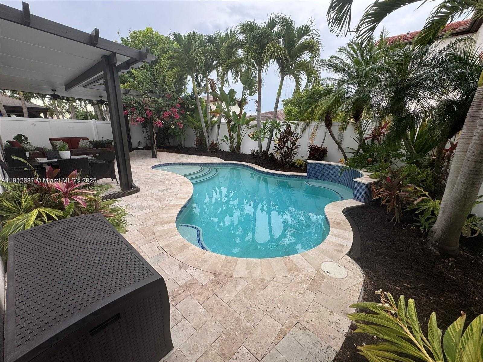 Small Image of 17145 SOUTH WEST 92ND ST #17145, Miami Number 52