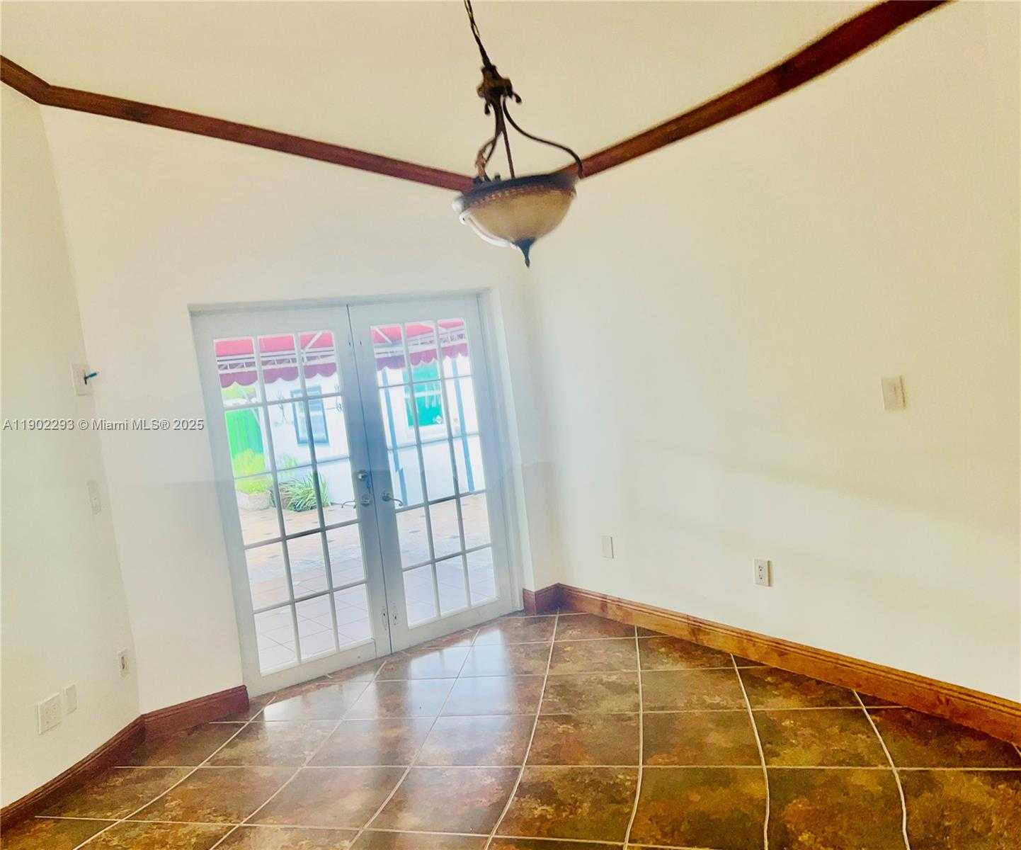 Small Image of 5221 SOUTH WEST 154TH PL, Miami Number 8