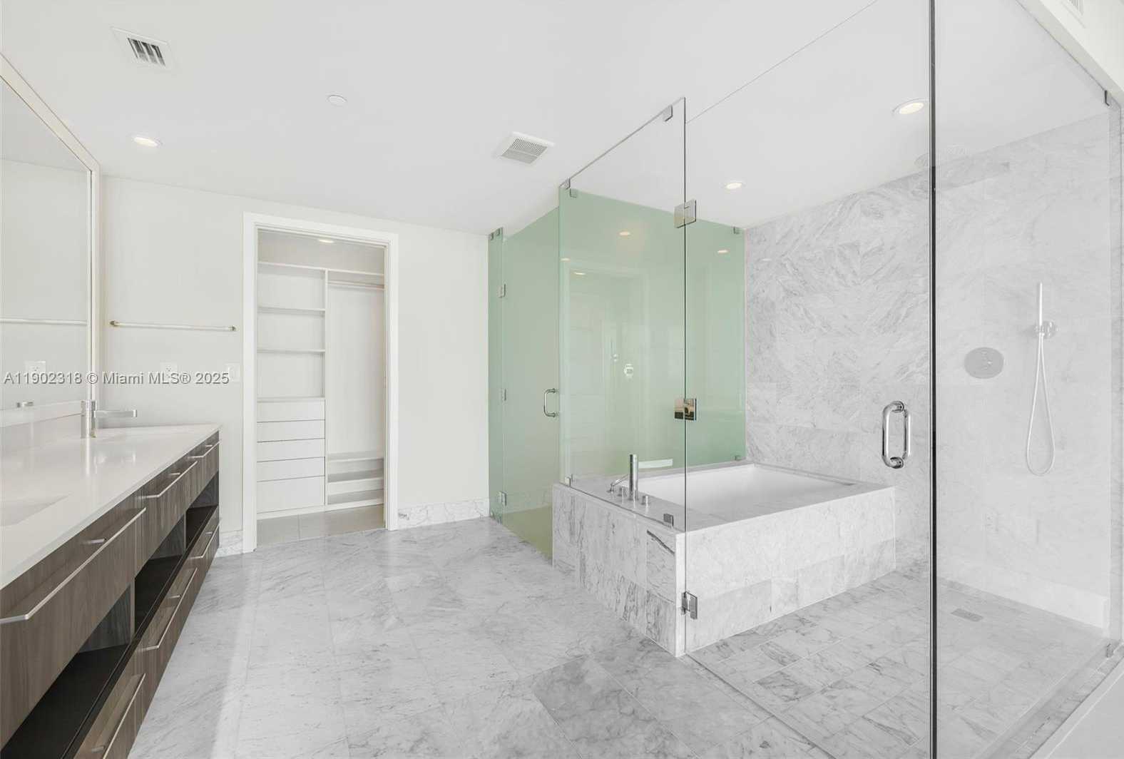 Small Image of 3131 NORTH EAST 7TH AVE #3402, Miami Number 14