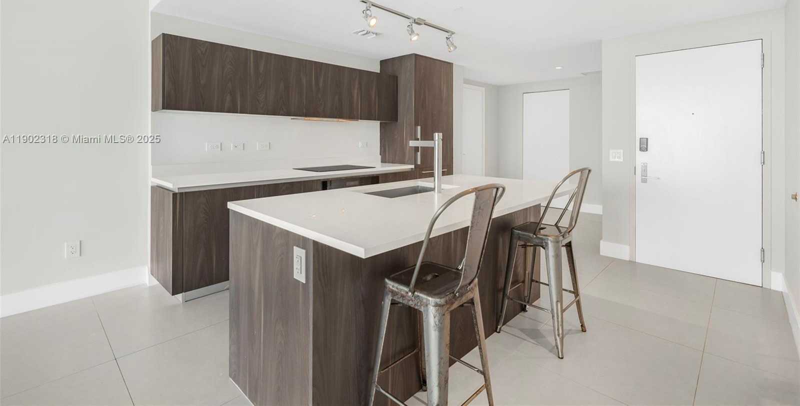 Small Image of 3131 NORTH EAST 7TH AVE #3402, Miami Number 7