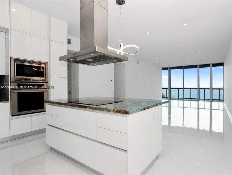 Imagen de Pequeño Objeto